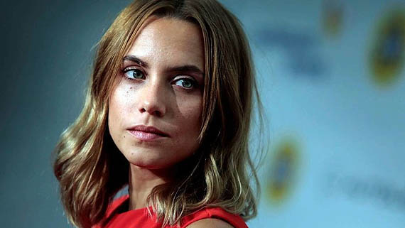 Aura Garrido