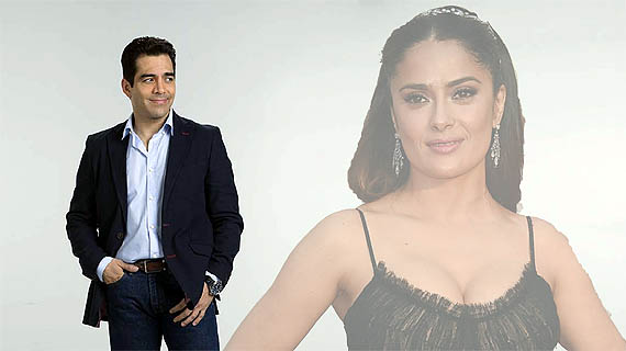 Omar Chaparro compartió planes laborales con Salma Hayek