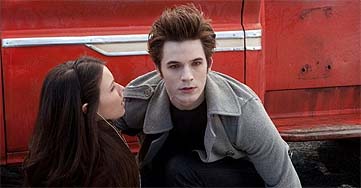 Jenn Proske y Matt Lanter, sosias de Kristen Stewart y Robert Pattinson Jenn Proske y Matt Lanter, sosias de Kristen Stewart y Robert Pattinson