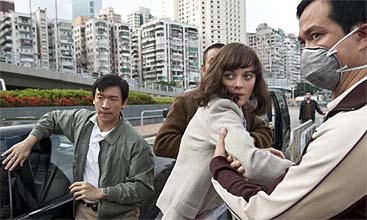 Cotillard, en una escena de 'Contagio' Cotillard, en una escena de 'Contagio'