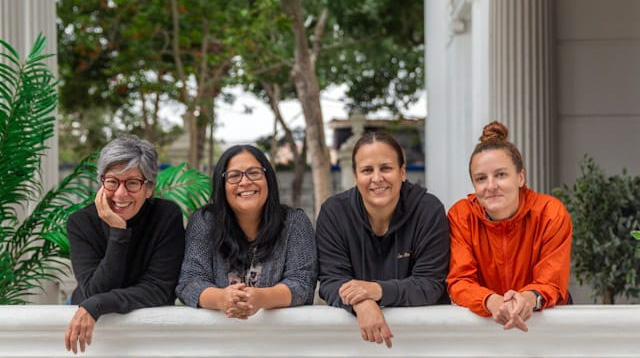 Las productoras y la directora Las productoras y la directora